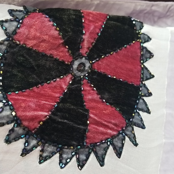 🌸NWT LUCY SILK Scarf🌸 - Picture 3 of 8